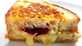 CHRISTMAS SNACK Camembert & cranberry toasted sandwich recipe
