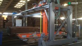 Sticking layers of lumber with mobile gantry robot