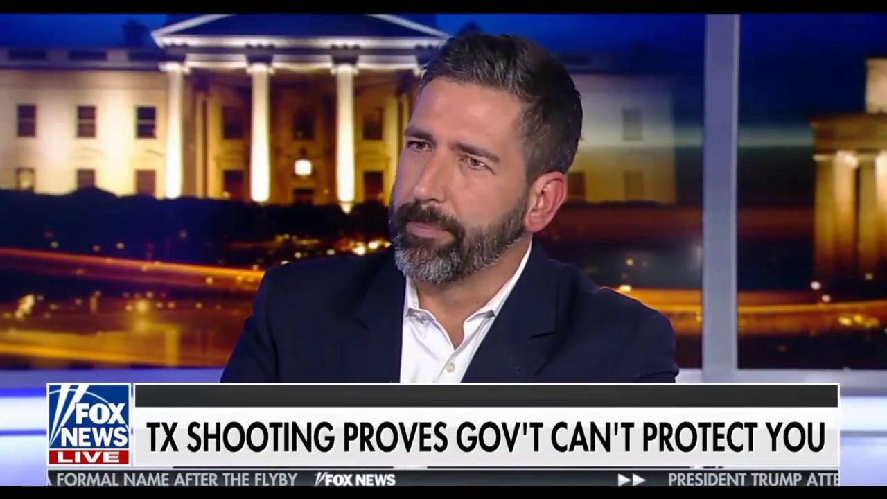 Tucker Carlson DESTROYS A Anti-Gun Activist