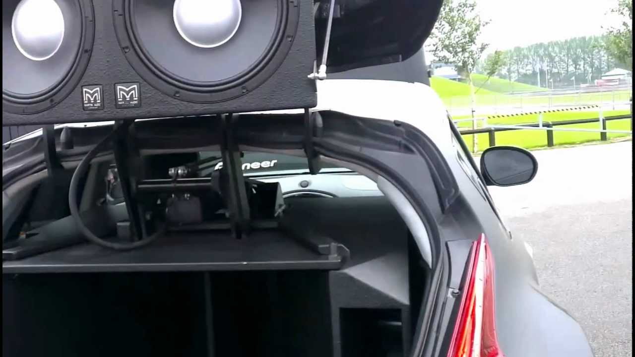 Nissan juke subwoofer
