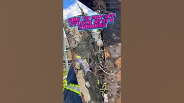 How to pry of stucco with a crowbar! #deconstruction #construction #demolition #building #tools