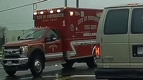Portsmouth Ambulance 1 Responding With Air Horn