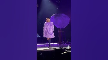 “Lavender Haze” Taylor swift LIVE at the eras tour