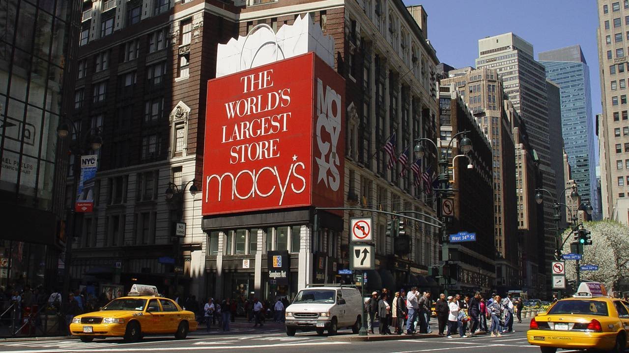 Shoppers Are Flocking to Brick and Mortar Retailers – The Store Is Still ‘King’ Shoppers Are Flocking to Brick and Mortar Retailers – The Store Is Still ‘King’