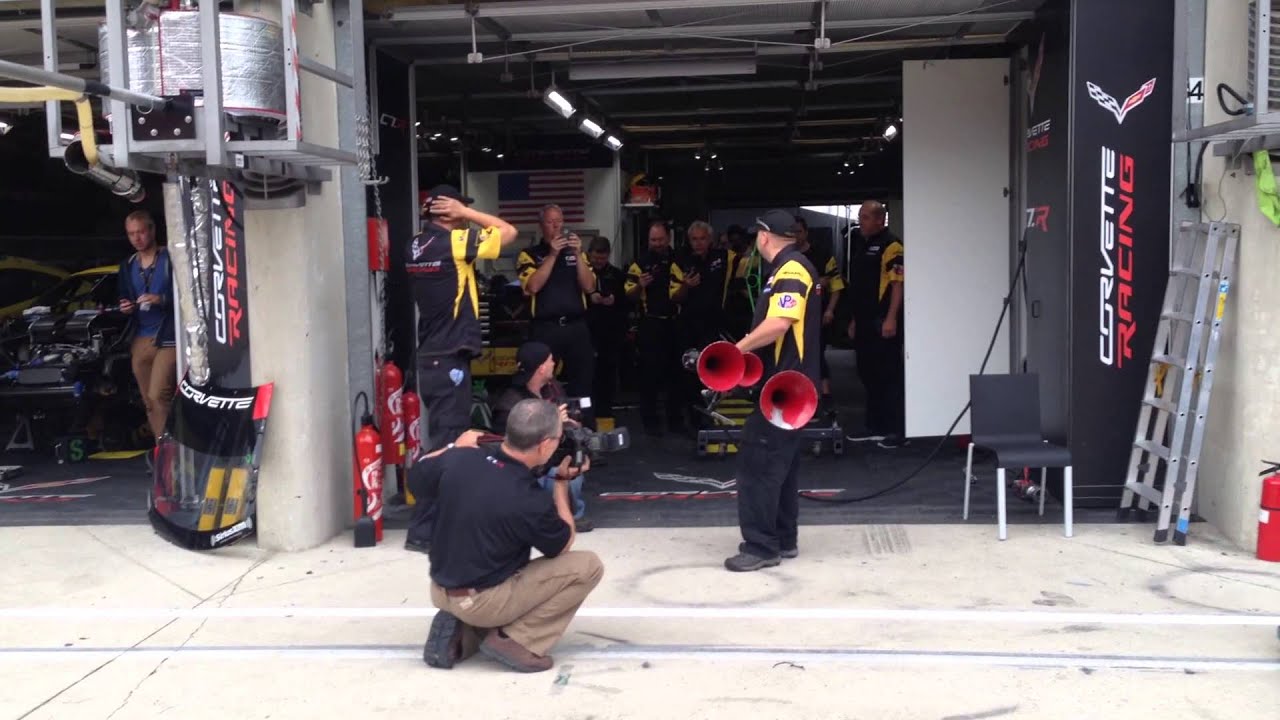 Corvette garage pits lunch time air horns at Le Mans 2015 YouTube