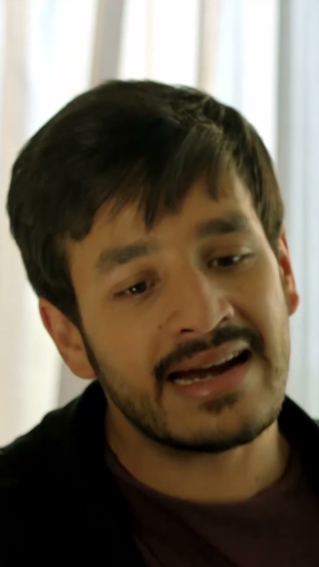Akhil Akkineni Ko Nidhhi Agerwal Ke Saath Ghutan Hoti Hai