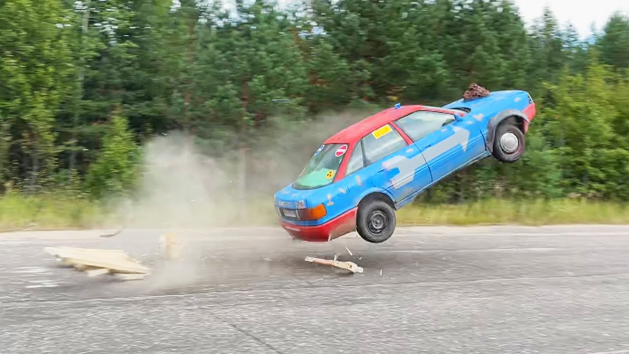 ВЗЛЕТЕЛИ НА САМОДЕЛЬНОМ ТРАМПЛИНЕ НА СТАРОЙ АУДИ! - YouTube