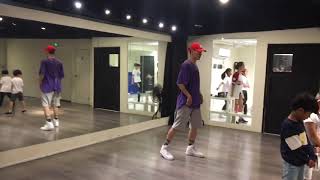 Boy MV IDOL  1071201 1-2