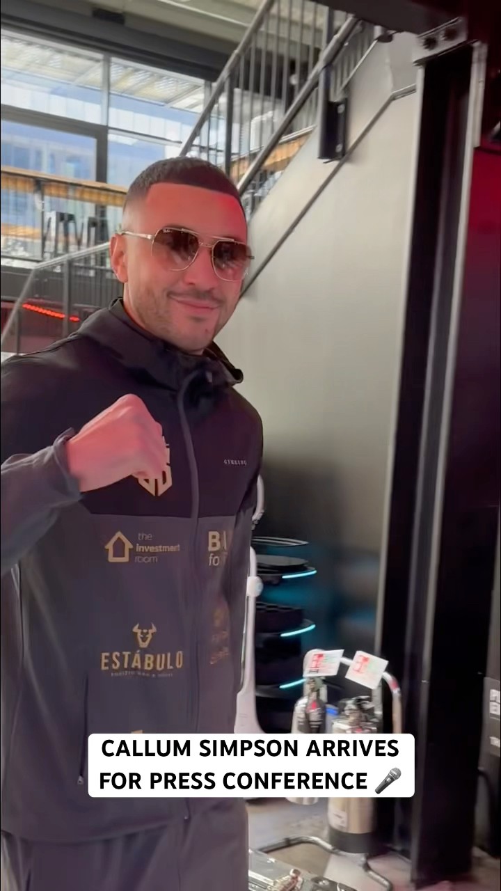 ?????????’? ?????? arrives with gold in hand ??‍? #boxing #azimlipinets