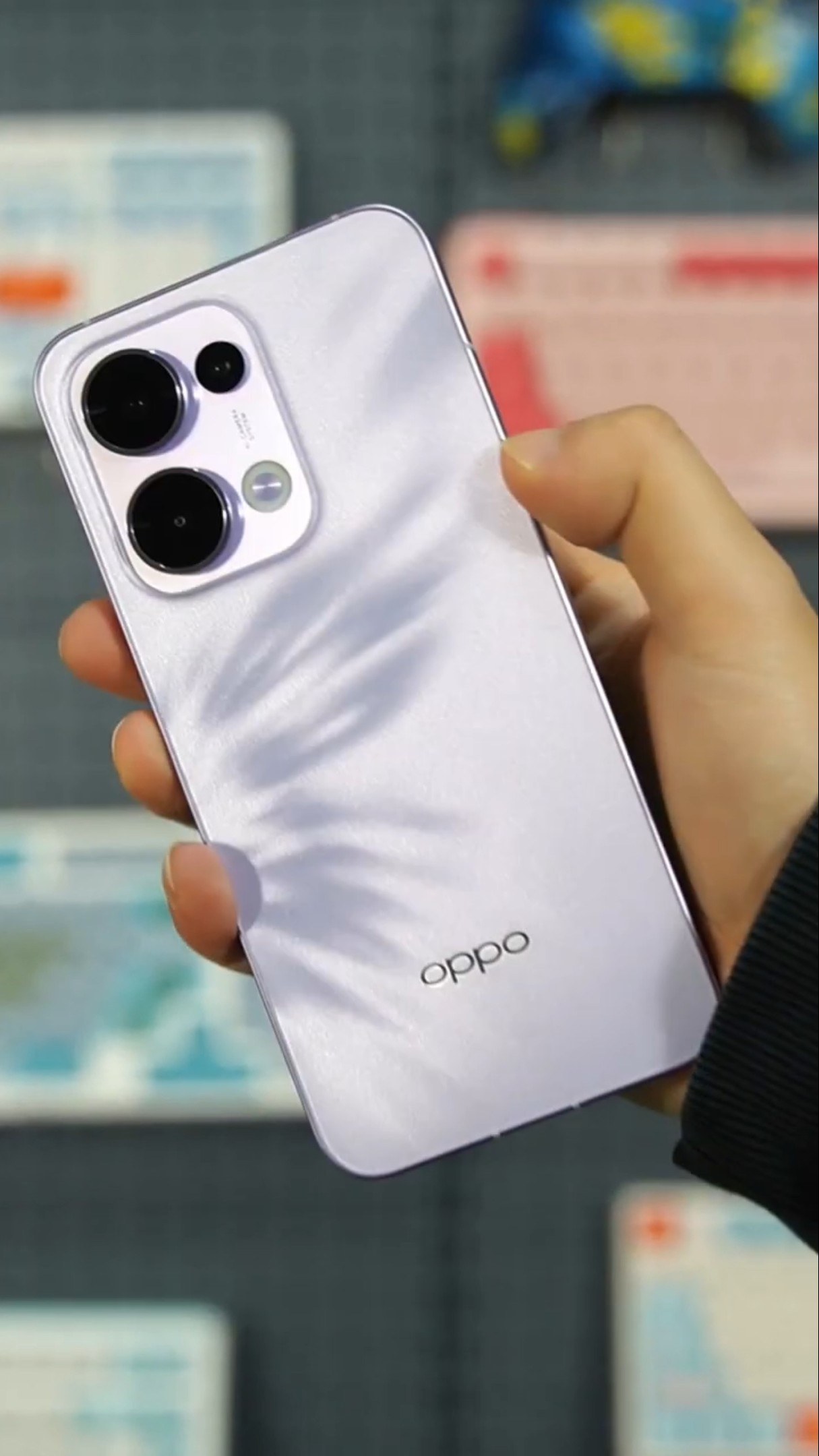 Purple mobile phone with a butterfly on it, does anyone like it? opporeno13 #shorts