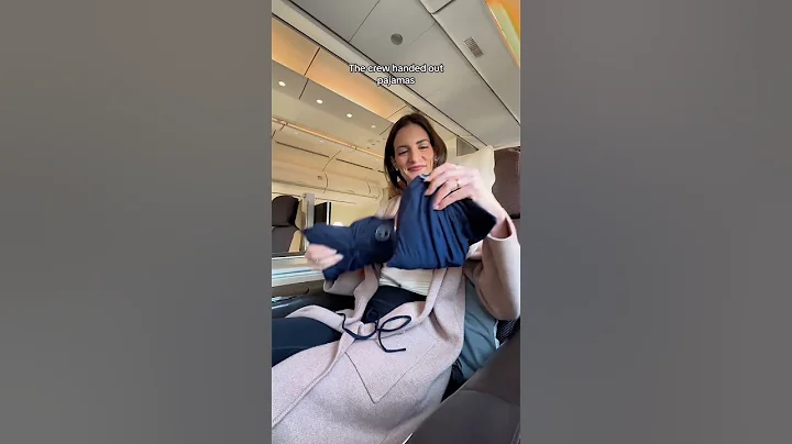 8 hours in Lufthansa first class - a beloved classic!! #shorts #flightvlog #lufthansa #firstclass