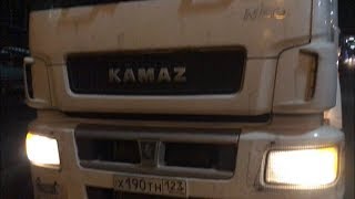 Я на КАМАЗЕ ) Поменялись с Мишей машинами ) Я на КАМАЗЕ ) Поменялись с Мишей машинами )