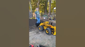 This GIANT RC loader is a beast! 👀 #shorts