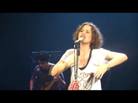 Ana Cañas Devolve Moço 