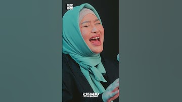 Tya Subiakto - Padamu Sepi | Live at Voks Music Room