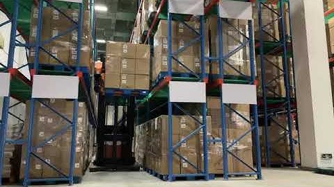 How a Warehouse Storage Rack Forklift Efficiently Takes a Pallet Out of the Warehouse