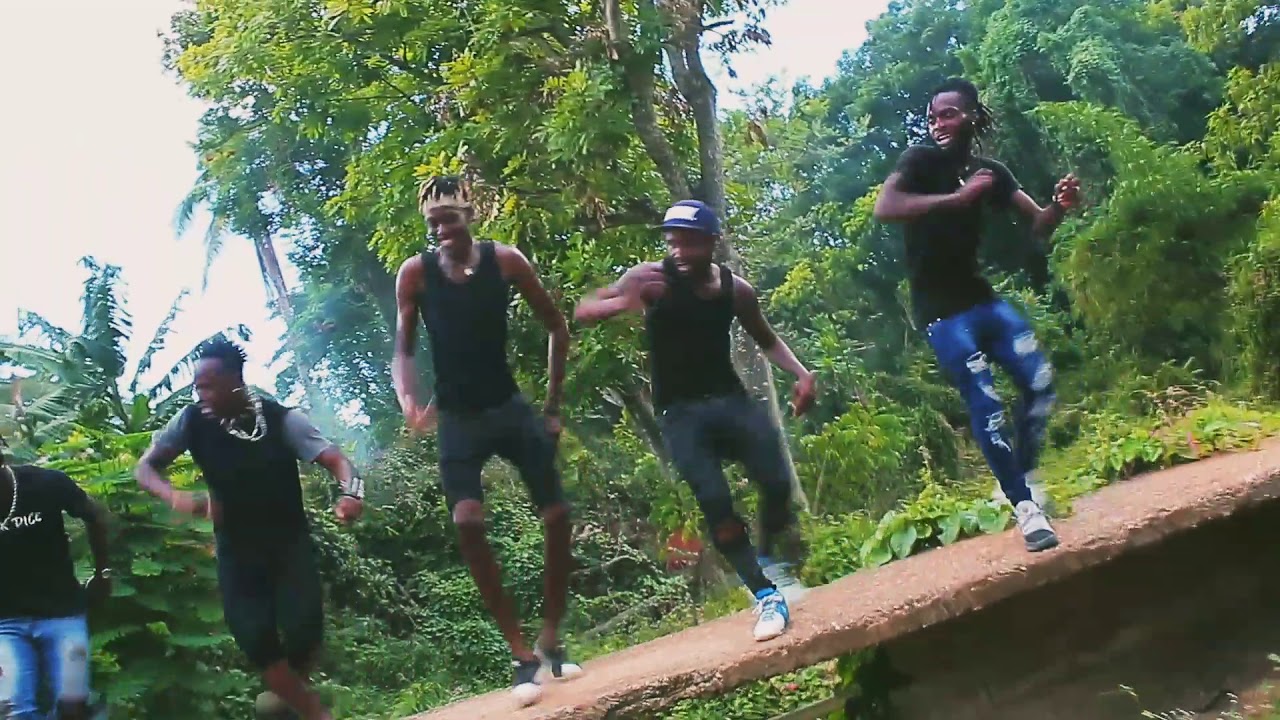 Tommy lee sparta - top shotta / black dice dancers routine