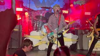 Green Day Playing Dookie Live In Full Fremont Country Club Bar Las Vegas 10\/19\/23 When We Were Young