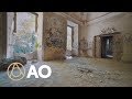 Step inside an abandoned ghost mansion of northern italy