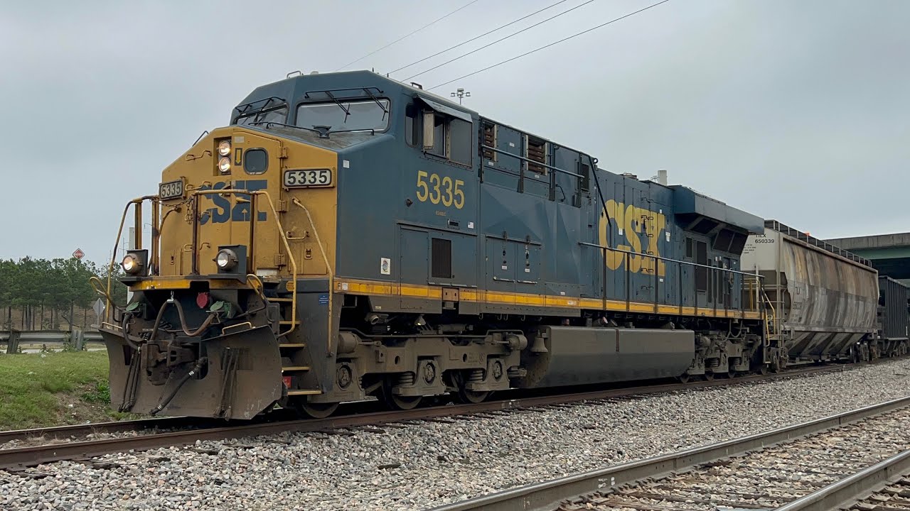 CSX 5335 Leads L646 on a Rusty Siding with a Nice K5HL - YouTube
