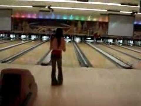 Kristina goes Bowling