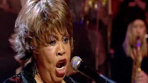 Dave Swift on Bass with Jools Holland backing Mavis Staples "I'll Take You There"
