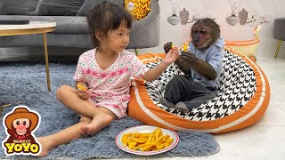 YoYo JR helps mom buy potatoes to make french fries