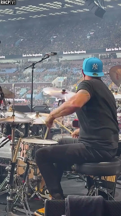 Chad Smith vs. Travis Barker vs. Danny Carey #Shorts #ChadSmith #TravisBarker #DannyCarey