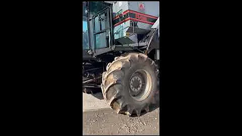 GLEANER R62 For Sale