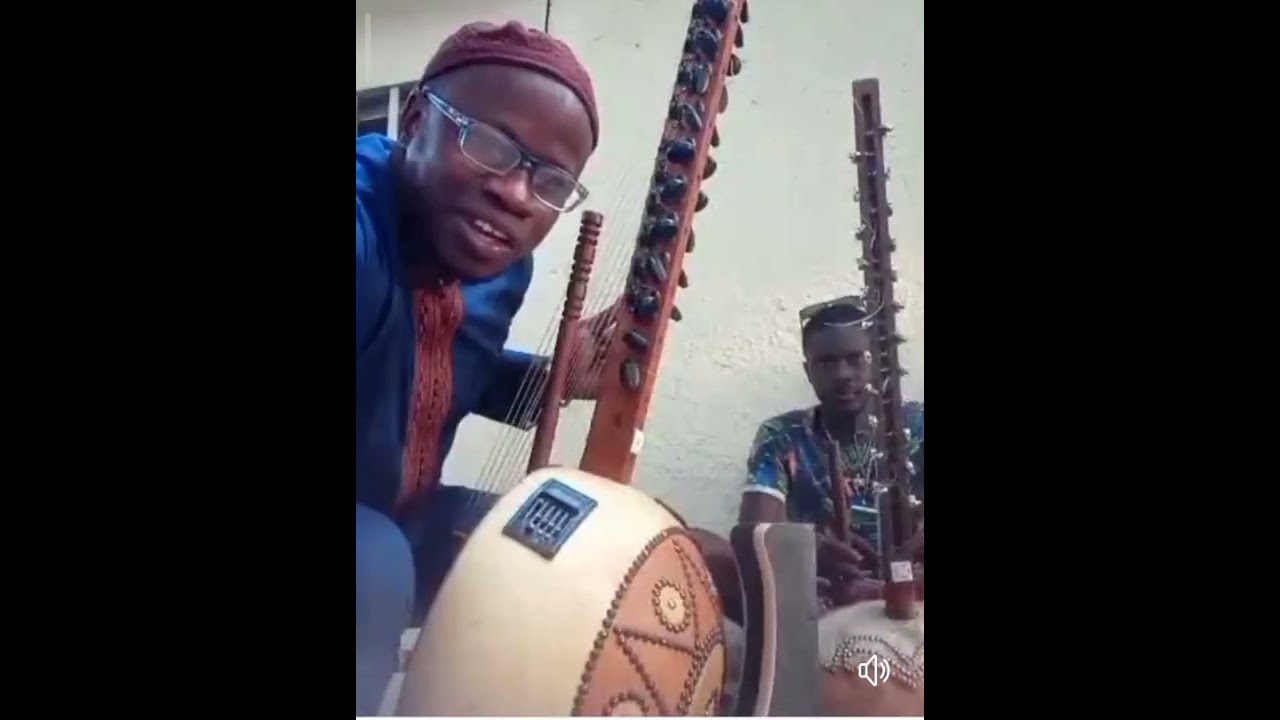 Sadio Cissokho Classe de Kora avec son élève Djali Mady Kouyaté 🪕🪕🎶🎶🎤
