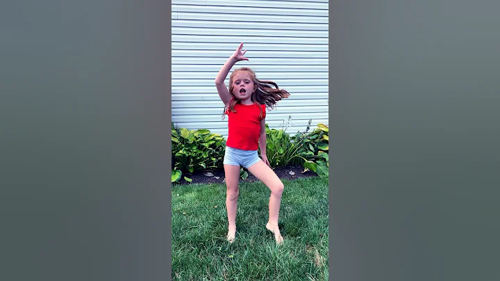 RED dance from DESCENDANTS! ❤️ 💃 #riseofred #shorts #dance #viral #disney #kyliecantrall