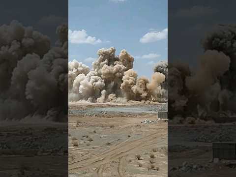 لحظه انفجار معدن قبل از استخراج   