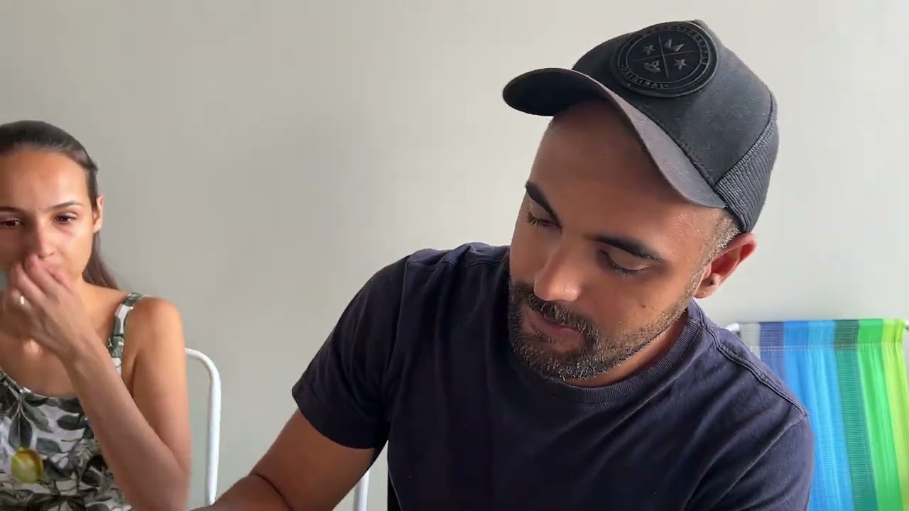 Ele queria pastel de graça na venda da D. clementina so porque era parente dela