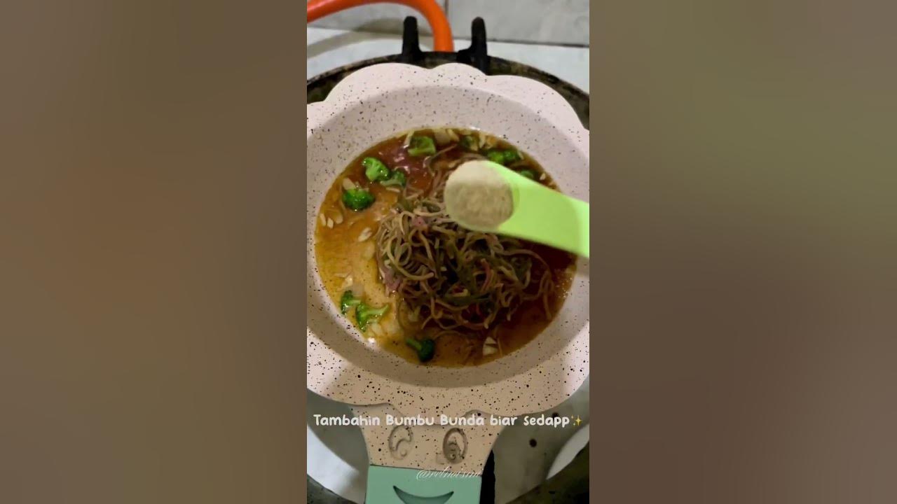 Resep Mie Pelangi Brokoli, Simple dan Praktis untuk Si Kecil 😍 | Cr : IG retnoismi