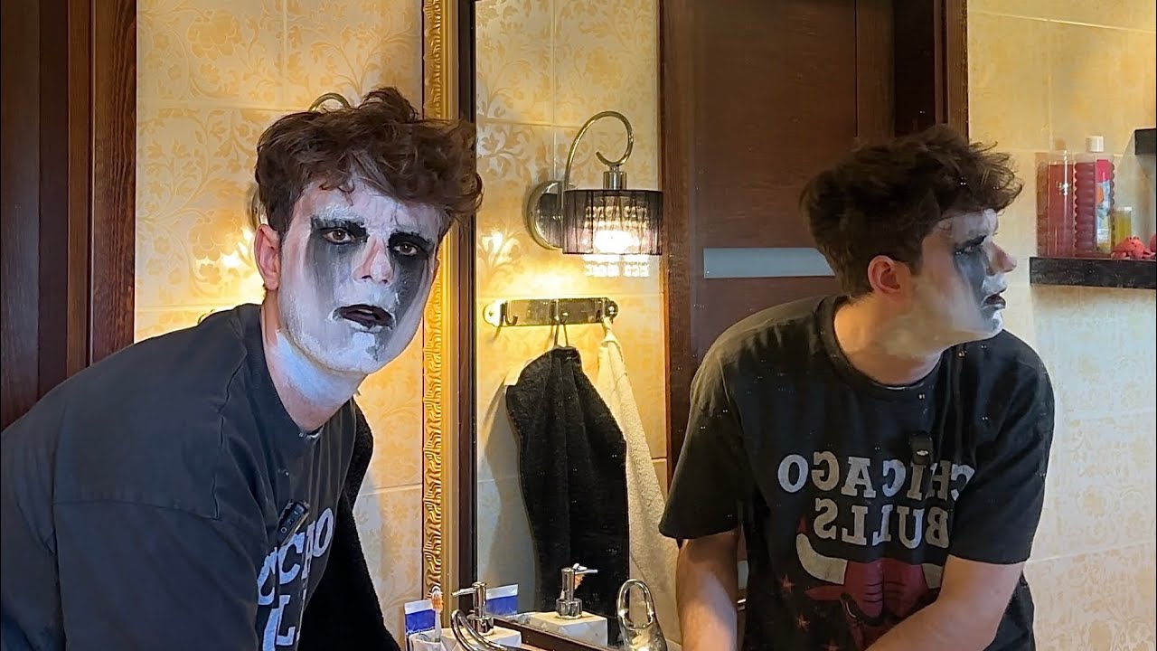 Tellisin endale TEMUST halloweeni kostüümi