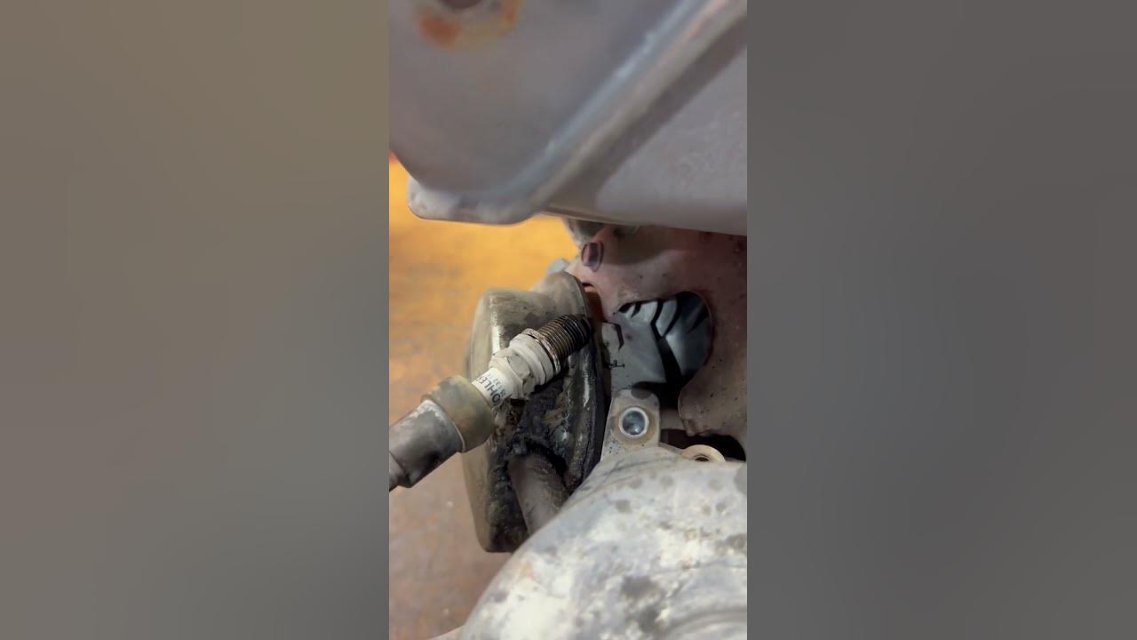 No spark. Is it the spark plug or the coil? - YouTube