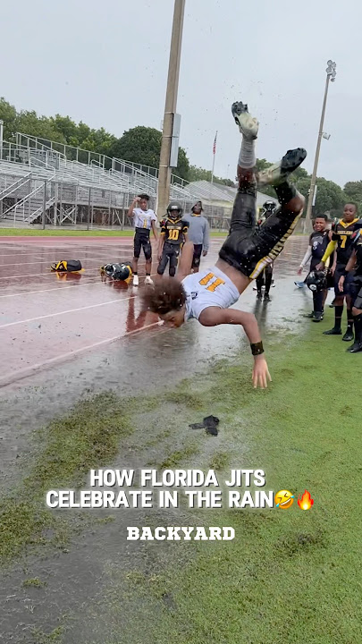 Youth Football is LIT‼️😂🔥 #football #youthfootball #footballshorts #bellyflop #footballmemes