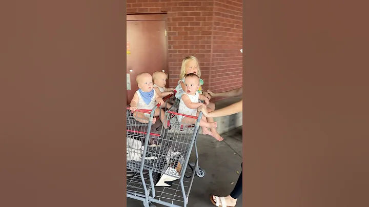 How to shop with Triplets and a Toddler! 🤣 #mom #dad #triplets #baby #cute