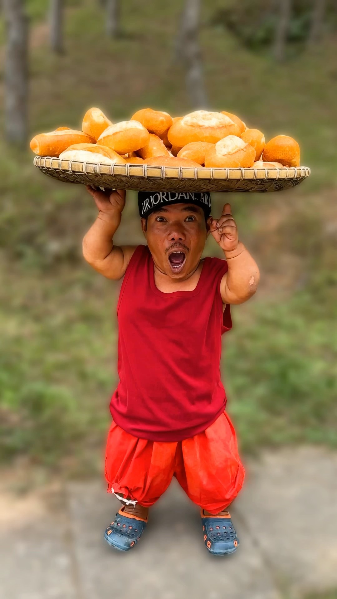 ToRung short film: kind bread seller ❤️