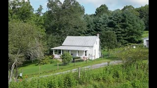 Farm House For Sale with a Large Barn on 10 Acres in Abingdon, VA