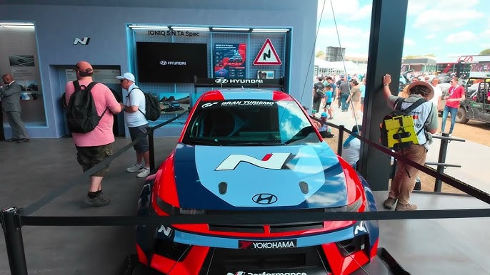 Chiroyli qizlar bilan qisqa porno videolarni tomosha qiling Plajda ekstremal yalangoch