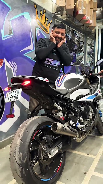 BMW S1000rr M Sport Pro with loudest exhaust Arrow vs Akrapovic #s1000rr #loud #arrow #akrapovic