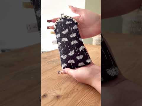 Etui à lunettes Biloba vidéo