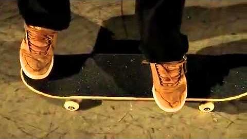 Pj Ladd Flatground Fundamentals 9 Inward Heelflip