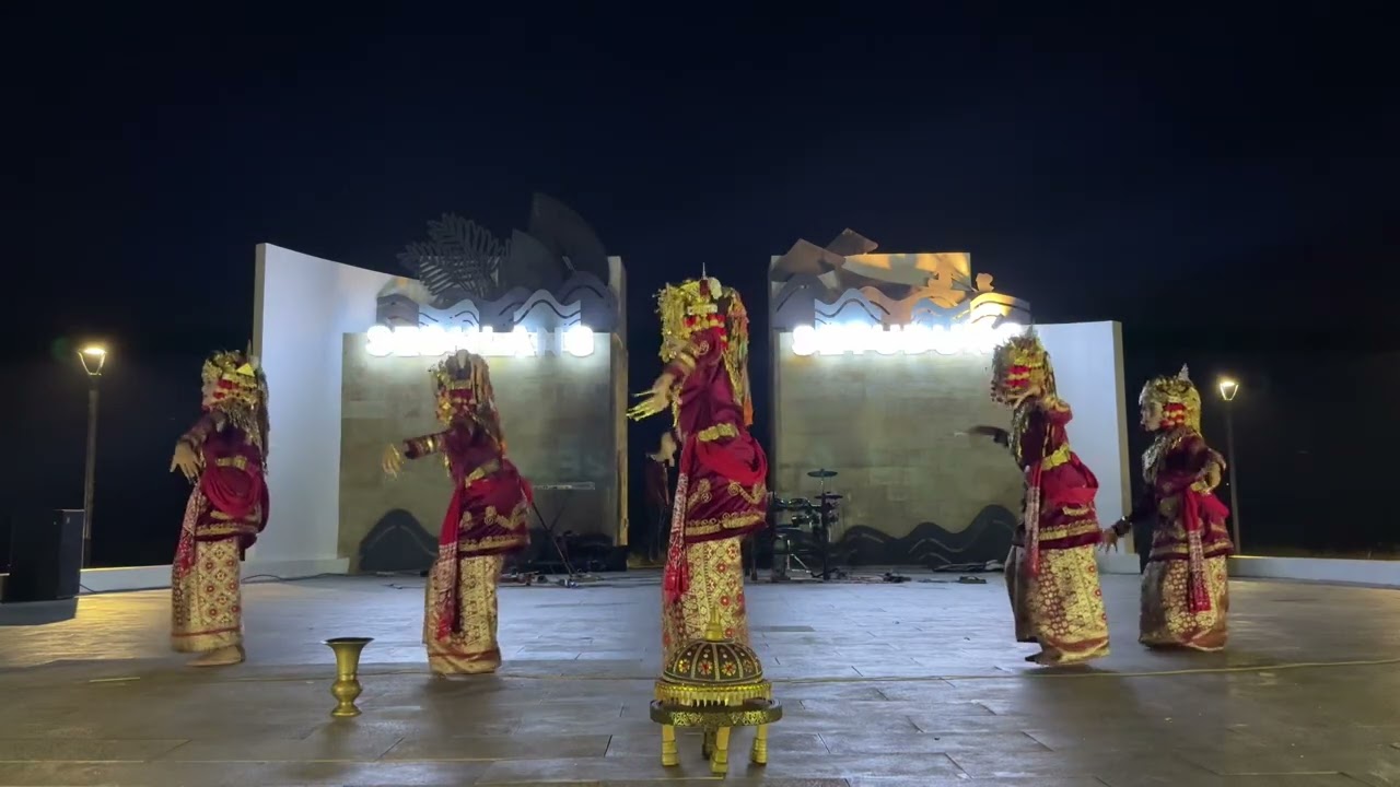 Tari Persembahan Sedulang Setudung Kab Banyuasin “ Sd N 40 Percontohan Pangkalan Balai “