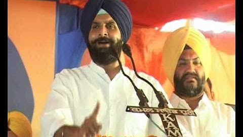 Bikram Majithia Taunts Capt Amarinder SIngh. Will squeeze Congress MLAs if they take "Panga"