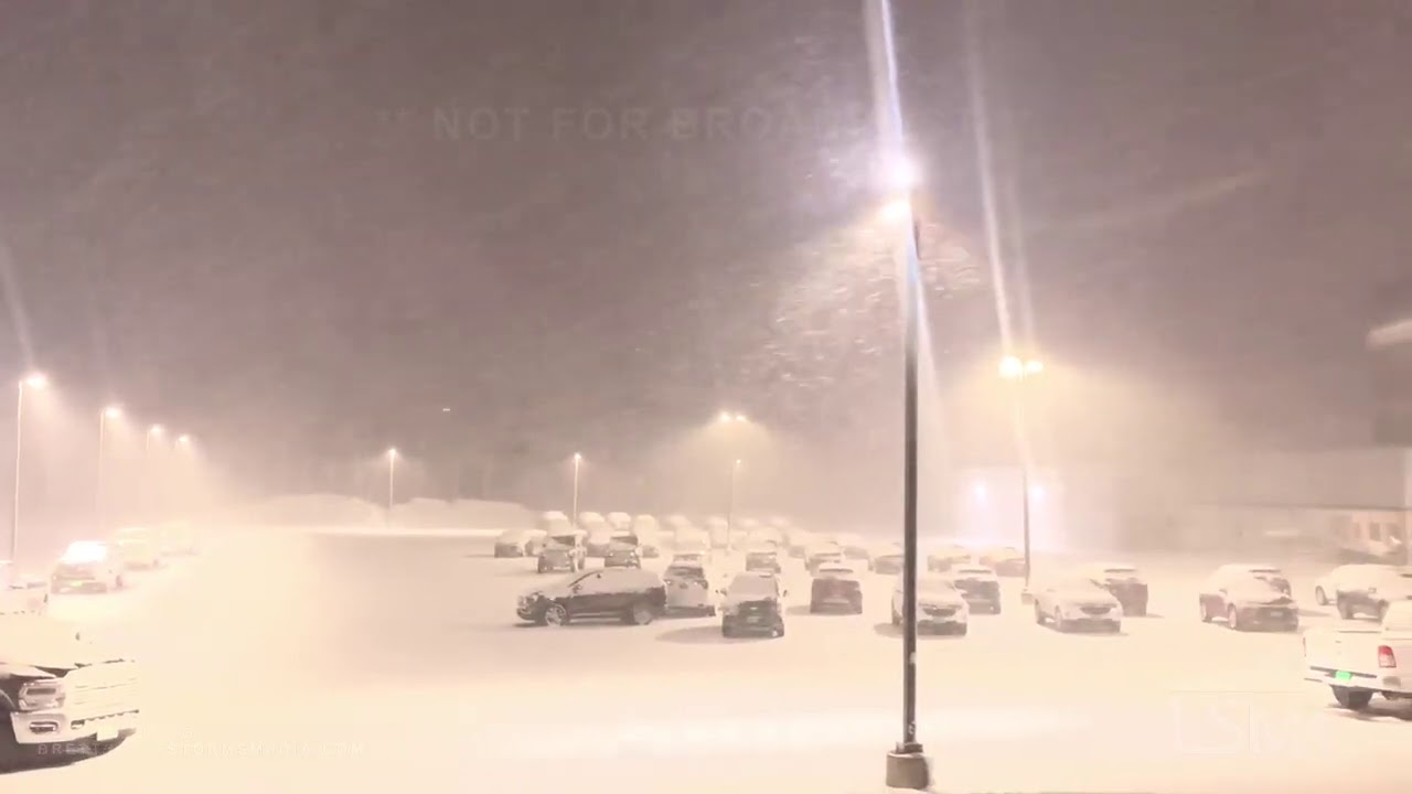 02272021 Madison, South Dakota Heavy Snowfall YouTube