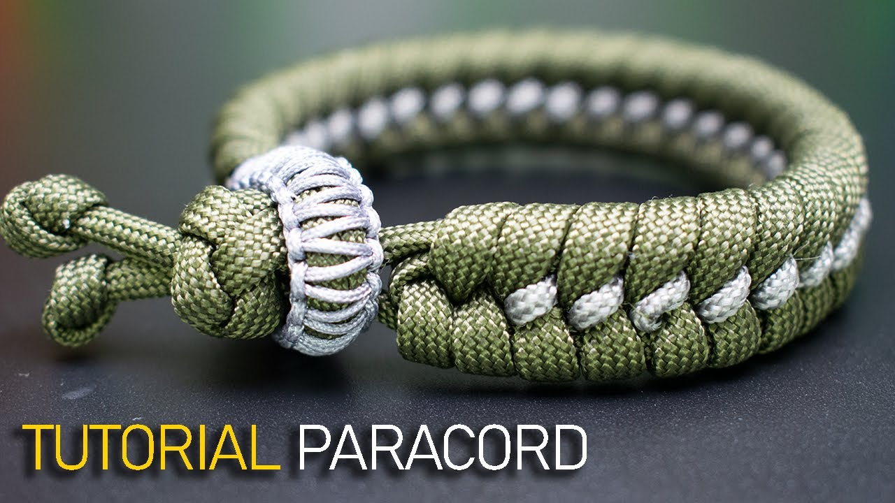 Paracord bracelet mix knots: diamond knot, cobra knot and