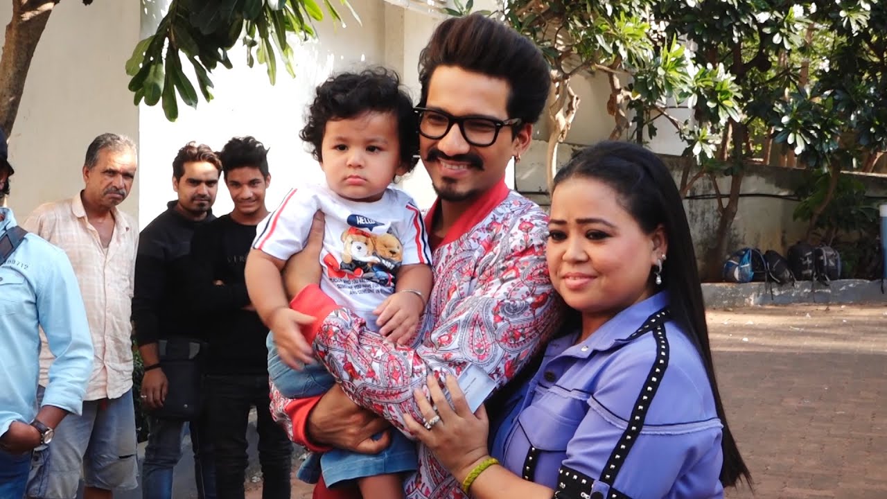 Bharti Singh And Haarsh Limbachiyaa Son Golla Aka Laksh Limbachiyaa Came At Ekrh Show Youtube