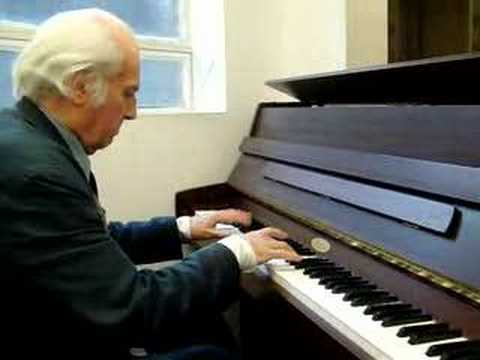 Bach, minuet in G major, John Maver